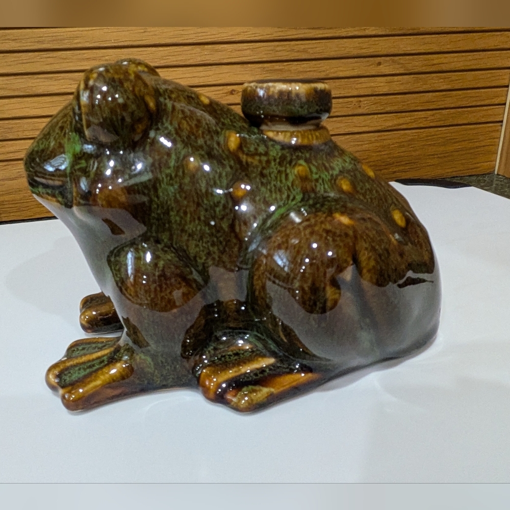 Hermitage Pottery Frog Shape Oil Burner - Picture 3 of 7